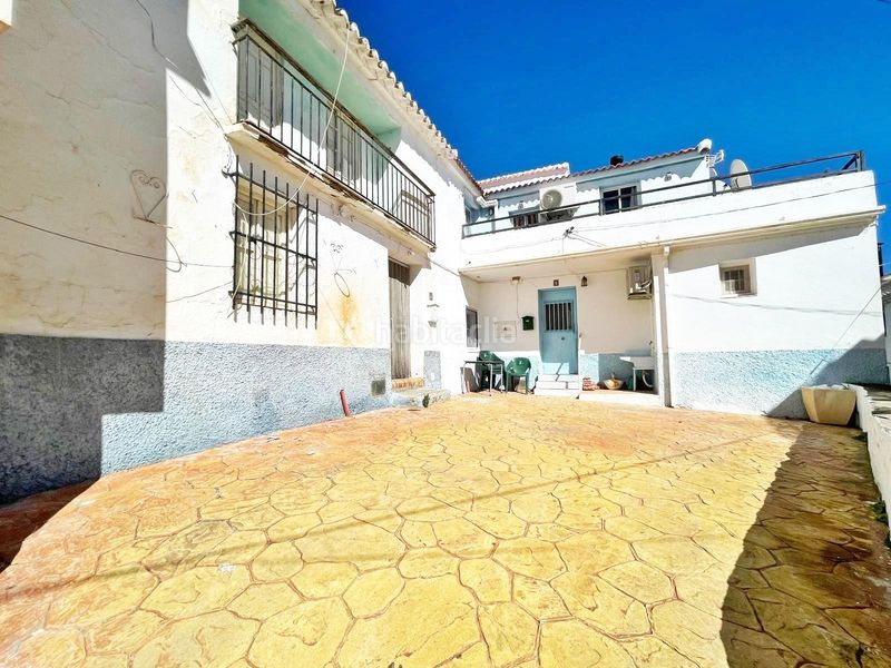 Foto 839b517a-e5aa-4071-ae78-cd31c66d8914. Casa amb aparcament a Periana