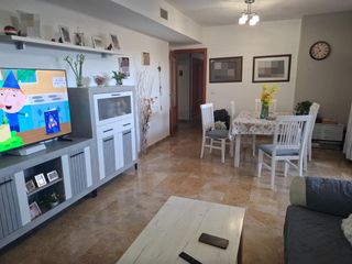 Penthouse in Martín Carpena - Torre del Río. Estupendo ático de 5 dormitorios, 2 baños , recinto cerrado con