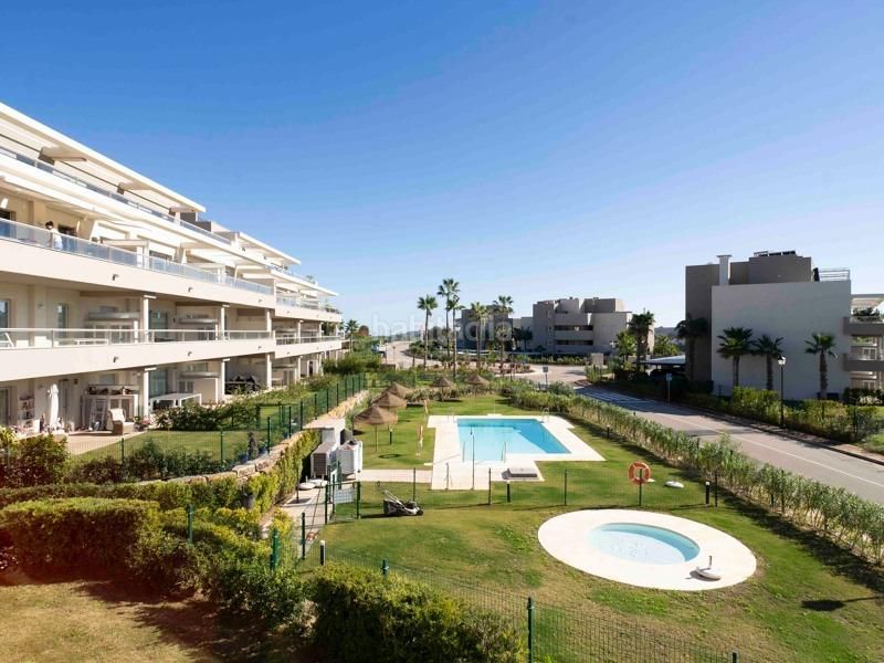 Foto 5f628591-62c5-467e-99eb-049e42126163. Pis amb calefacció aparcament piscina a La Cala Golf - Lagar Martell Mijas