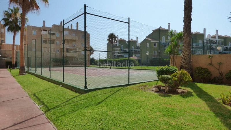 Foto 50e18d96-822b-4e88-a5f1-a0b560f53b16. Pis amb calefacció aparcament piscina a Guadalmar Málaga