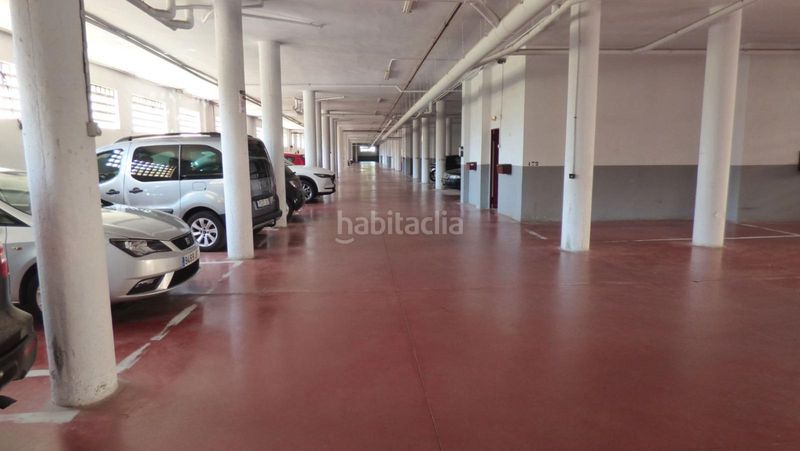 Foto edd01f7d-7740-4c4c-b6d1-b022de918320. Pis amb calefacció aparcament piscina a Guadalmar Málaga