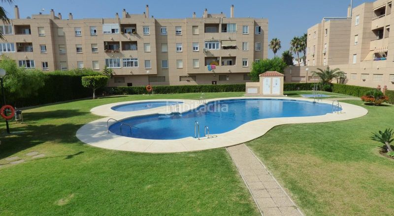 Foto f10ae134-4d06-4832-96ae-c041d859c3d3. Pis amb calefacció aparcament piscina a Guadalmar Málaga