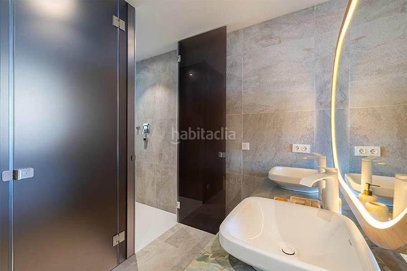 Foto a0326b91-91be-4b99-b99a-d4c5d92a68d2. Ático venta de ático dúplex con dos dormitorios en benalmádena, málaga, costa del sol en Fuengirola