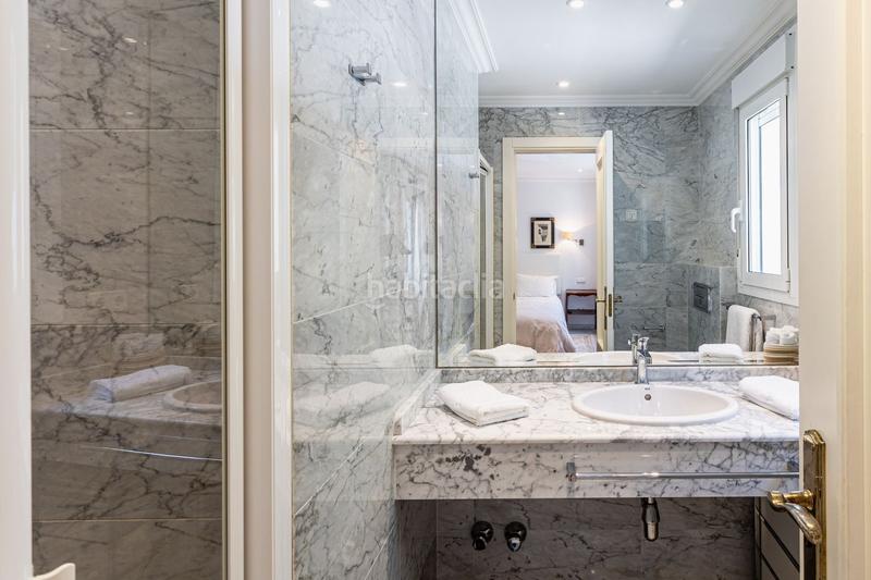 Foto ce9357fb-d2e2-47e1-ac5b-faab0d4d9f62. Xalet amb piscina a Los Monteros Marbella