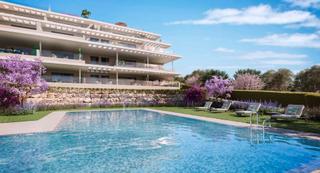 Piso  Del reloj. capri fase iii. Venta de piso con tres dormitorios en estepona, málaga, costa de