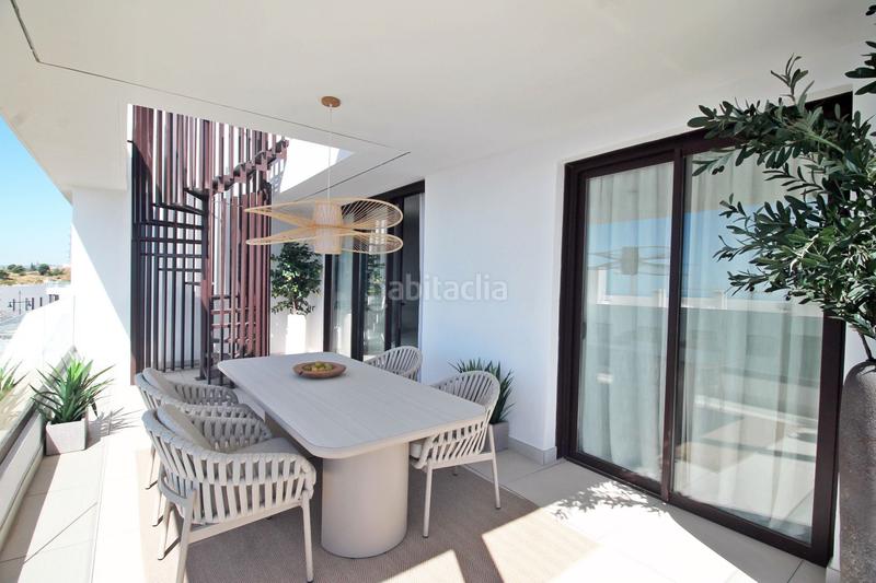 Foto b791c263-125b-4618-9d62-ad9456c13894. Ático venta de ático dúplex con dos dormitorios en benalmádena costa, málaga, costa del sol en Fuengirola