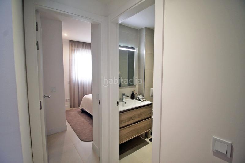 Foto c4fcb479-f14a-48c7-afee-7c1b9a20f9be. Ático venta de ático dúplex con dos dormitorios en benalmádena costa, málaga, costa del sol en Fuengirola