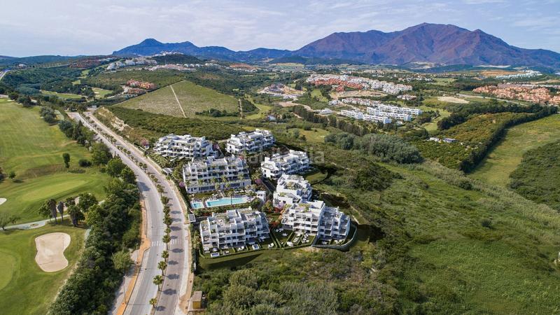 Foto eef3d4d5-8470-4cf4-a30e-effc8a5d8716. Attique avec chauffage piscine dans Doña Julia Golf Casares