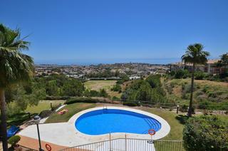 Pis  Aneto  rocas blancas. Venta de piso con tres dormitorios en benalmádena, málaga, costa