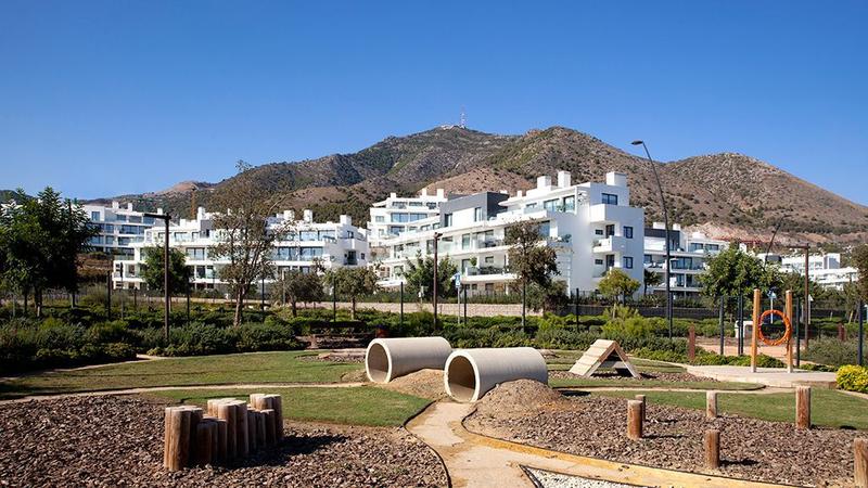 Foto ef96f6ec-c171-45ec-92ca-36a5bcab3edc. Attico con riscaldamento piscina in El Higuerón Fuengirola
