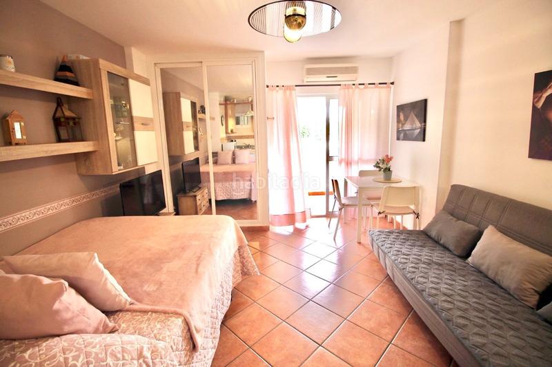 Foto 444c9af1-b8ab-4f78-a311-77b67348baa5. Monolocale con riscaldamento piscina in Parque de la Paloma Benalmádena