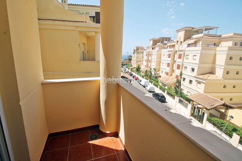 Foto 050cada8-02d2-4522-8a0d-56b29cd605a7. Àtic amb calefacció aparcament piscina a Zona Centro Comercial Torrequebrada Benalmádena