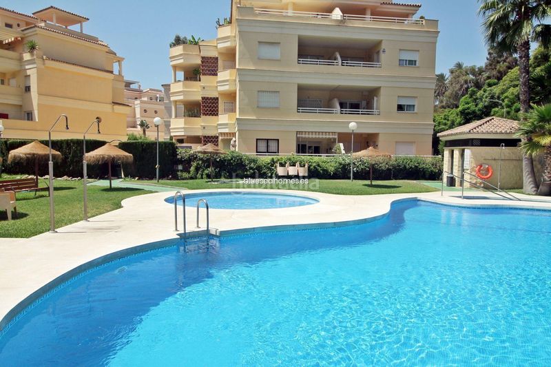 Foto 2ec8ab8c-e5f4-44cf-909b-69d70b565145. Àtic amb calefacció aparcament piscina a Zona Centro Comercial Torrequebrada Benalmádena