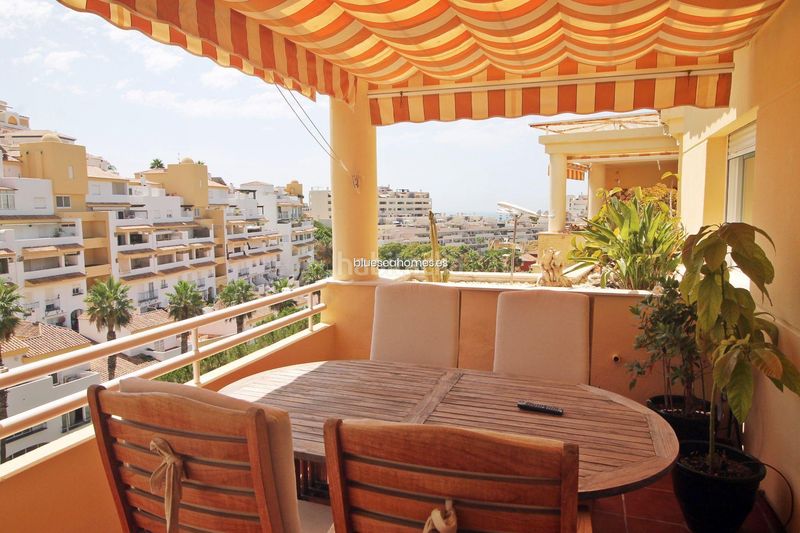 Foto 9fb4d25b-a60c-43c0-884f-17c21376c371. Àtic amb calefacció aparcament piscina a Zona Centro Comercial Torrequebrada Benalmádena