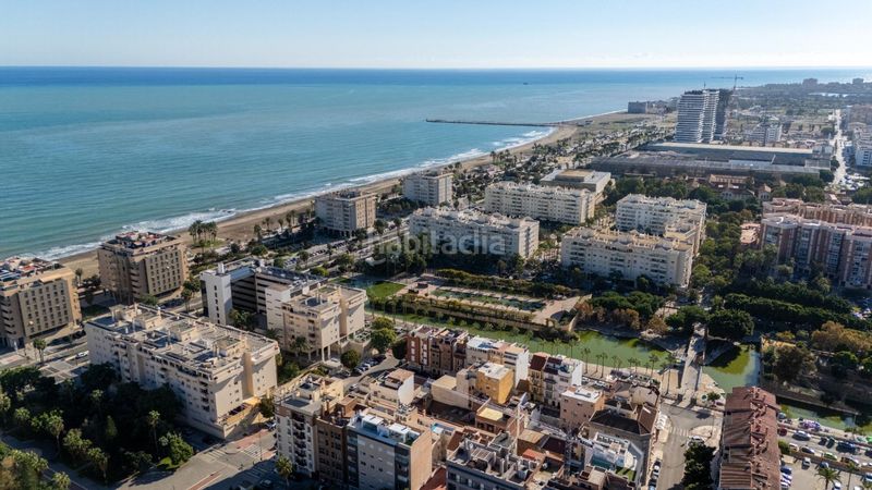 Foto 177887b7-948c-4a28-a28f-d06a7c9a5d95. Pis amb calefacció aparcament piscina a Paseo Marítimo Oeste - Pacífico Málaga