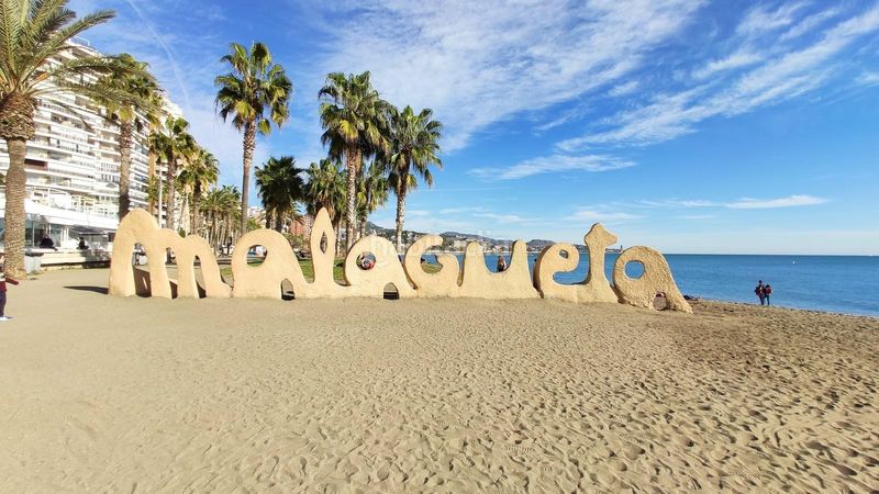 Foto f3f22452-8409-49b7-9a73-3819c4f8c01c. Pis amb calefacció aparcament piscina a Paseo Marítimo Oeste - Pacífico Málaga