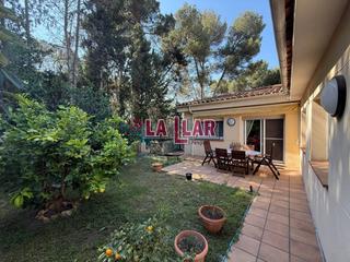 Casa aparellada a Montornès del Vallès. Venta de casa pareada en montornès del vallès