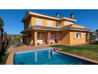 Xalet a Montorns del Valls. Venta de villa en montorns del valls