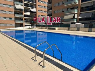 Àtic a Montornès del Vallès. Ático con parking y piscina