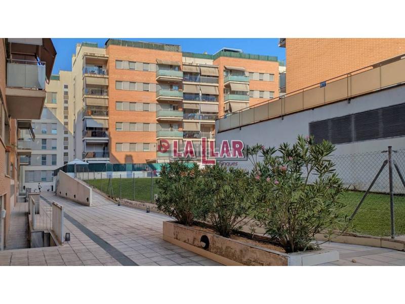 Foto 0edee41d-fd03-436c-8fe4-e6870871ee99. Ático  en venta en Montornès del Vallès