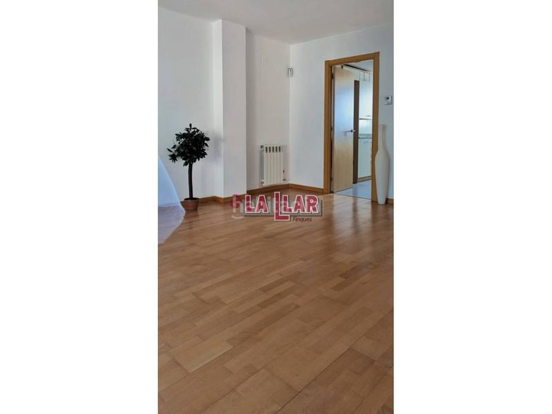 Foto ee033f43-f491-4283-9a74-a6e8cb0826f6. Ático  en venta en Montornès del Vallès