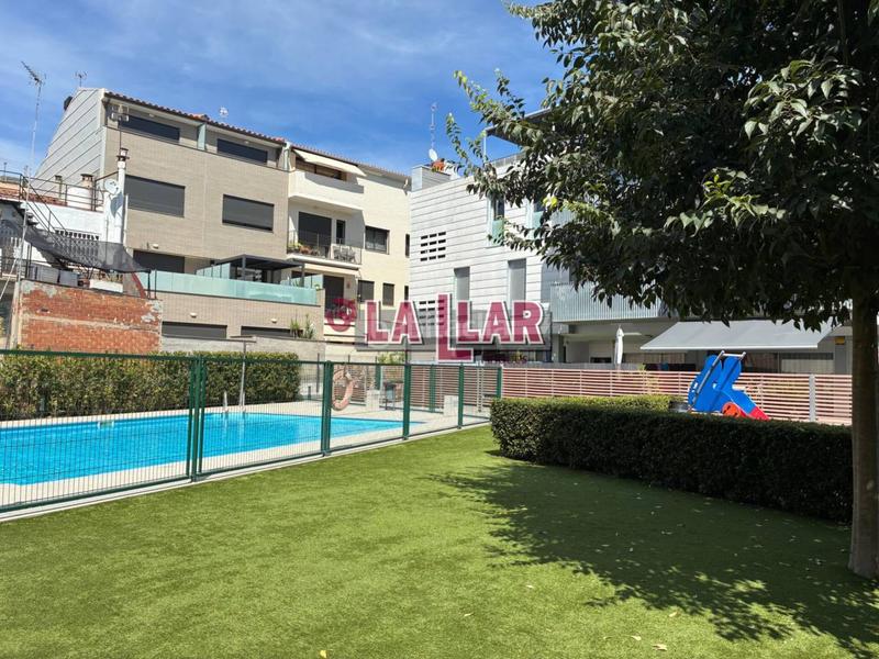 Foto 54be76e3-c102-4e7f-be63-e1fa9c740589. Appartamento con riscaldamento piscina in Eixample Sabadell