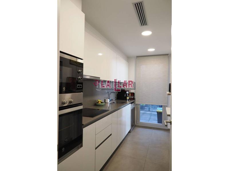 Foto a4fdcb1b-3017-452d-9719-baec496be6a0. Appartamento con riscaldamento piscina in Eixample Sabadell