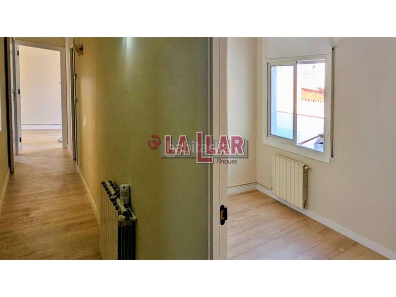 Foto f6f6f906-f52a-4678-9e5c-fe2a296cf3e0. Pis amb calefacció a Montornès del Vallès