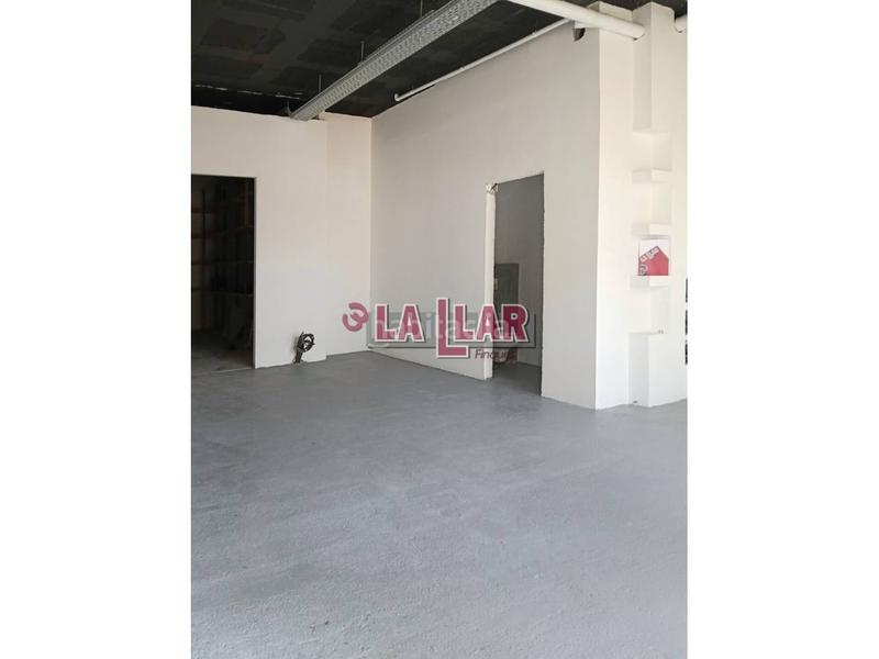 Foto 0999d041-2a36-41fe-a889-8c914b520d50. Local comercial venta de local comercial en Vilanova del Vallès