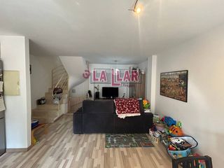 Haus in Caldes de Montbui. Casa pareada am parking barri ametller