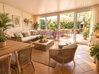 Haus in Montmeló. Venta de casa montmeló con terraza y sótano