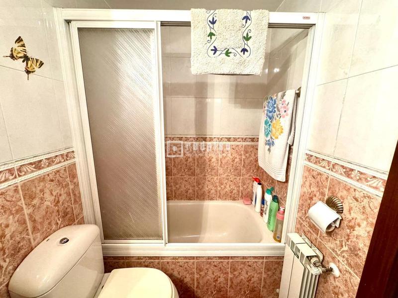 Foto 4466835c-f2c0-46ed-b6e6-f9e2ec4b4ece. Chalet espacio, confort y ubicación perfecta. tu nuevo hogar te espera! en Alcalá de Henares