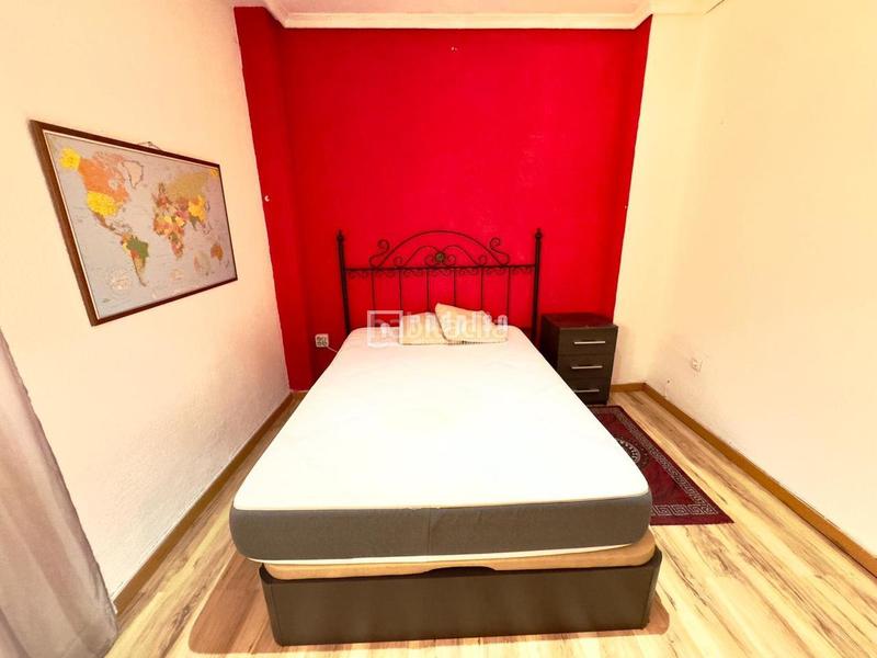 Foto 0910e3f9-1cfc-46d3-addb-d44d9e3c161e. Flat with heating in Estación-Parque O´Donnell Alcalá de Henares