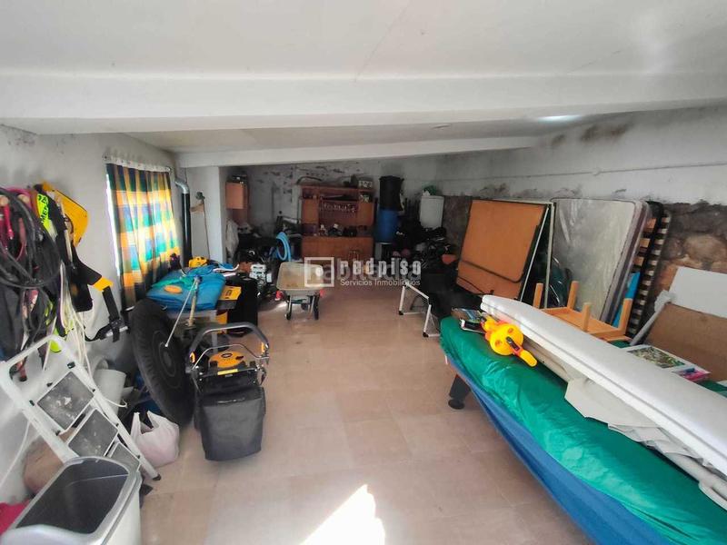 Foto 229e7113-95bb-4d9b-b815-719f23cce1c1. Casa amb piscina a Renera