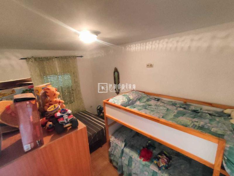 Foto 3694fab7-156d-400a-861c-7aae023bb7b8. Casa amb piscina a Renera