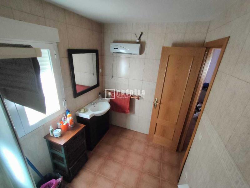 Foto d08b08e1-fc2c-42eb-8915-2c4e600c6f5c. Casa amb piscina a Renera