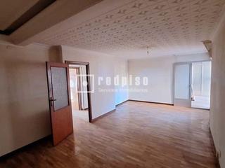 Appartement à Estación-Parque O´Donnell. Tu hogar, a un paso de todo!!