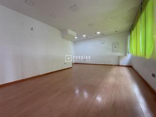 Local Comercial en Parque Europa-Los Pitufos