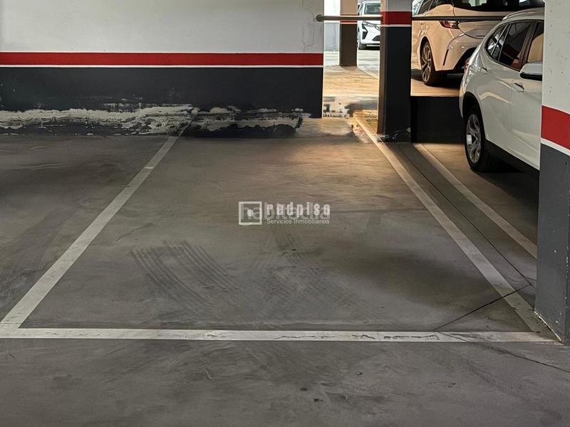 Foto ecde5d8a-7987-4688-a984-aca0eb894b79. Aparcament cotxe a Tenería I-Tenería II Pinto