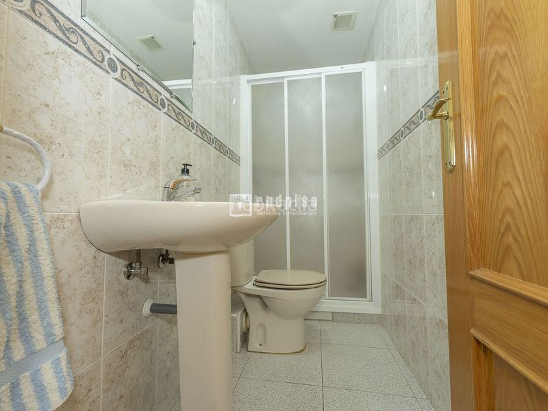 Foto f6eac586-be9a-4c8c-8d3e-dc5c025848d0. Dúplex amb calefacció a Centro-Ayuntamiento Pinto