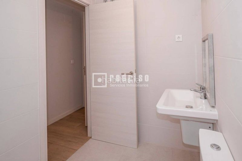 Foto 4ceeb29a-b62d-45e7-a997-913060ce4aa3. Pis amb calefacció aparcament piscina a Los Molinos Getafe