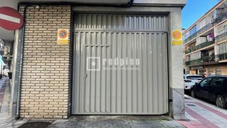 Car parking  Del maestro chueca. Plaza de garaje de 11m, para coche pequeño con puertas automátic