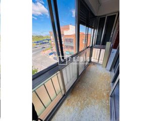Flat  Estudiantes. Vivienda en cuarta planta con ascensor que consta de 66m2 constr