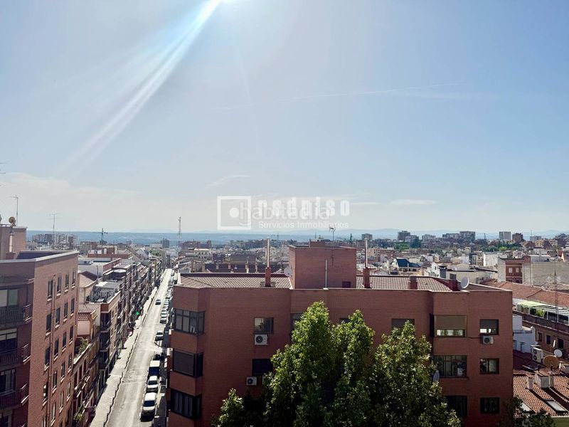 Foto bfcd307c-0835-4f88-a9b8-59f7c894f9b6. Pis a Cuatro Caminos - Azca Madrid