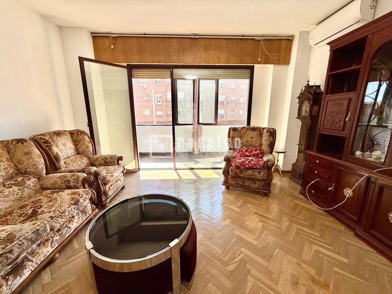 Foto 5a851b9a-2d82-44a5-9bd0-26065f845673. Piso en Cuatro Caminos - Azca Madrid