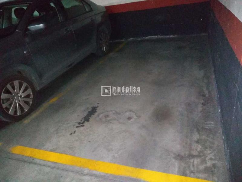 Foto 987ed4d3-4947-4415-85de-e65d8ac5d425. Autoparkplatz in Juncal Torrejón de Ardoz