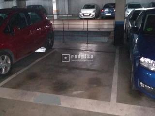 Aparcament cotxe  Milan. Plaza de garaje en venta calle milan
