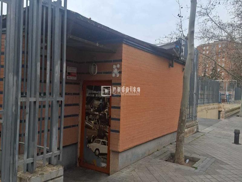 Foto ca48867a-58e8-48b6-961c-d74498b02262. Car parking in Veredillas Torrejón de Ardoz