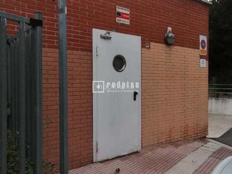 Foto 63298613-ed95-447f-991e-7db7e855aae0. Car parking in Veredillas Torrejón de Ardoz