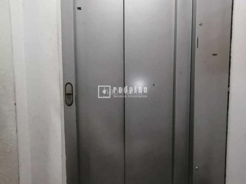 Foto f3f2e005-8c52-40fa-b5cf-ea49462e959e. Car parking in Veredillas Torrejón de Ardoz